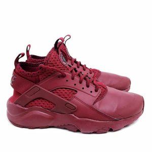 nike maroon shoes